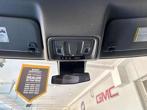 Certified 2022 Chevrolet Silverado 1500 LT image 24