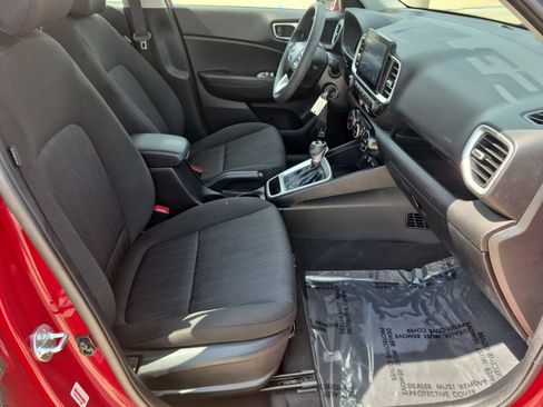 Used 2023 Hyundai Venue SE w/ Cargo Package FWD image 26