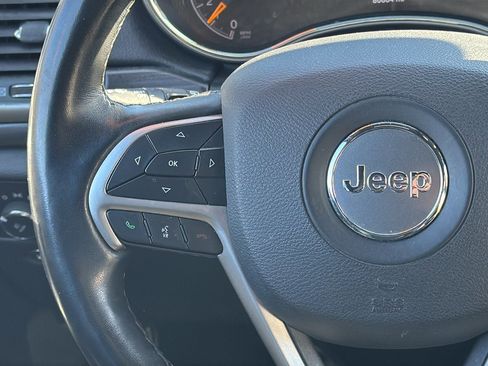 Used 2019 Jeep Grand Cherokee Altitude image 20