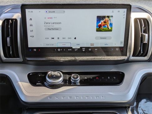 Certified 2025 Ford Expedition Max Active image 18