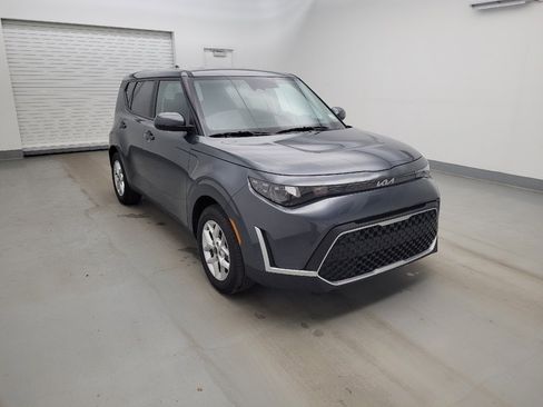 Used 2025 Kia Soul LX w/ LX Technology Package image 13