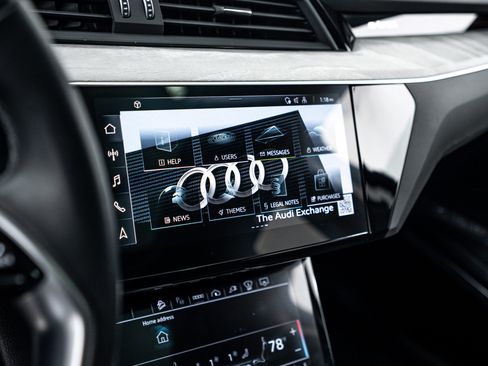 Used 2024 Audi Q8 e-tron Prestige w/ Prestige Package image 11