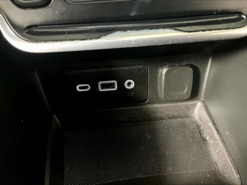 Used 2018 GMC Terrain SLE image 32