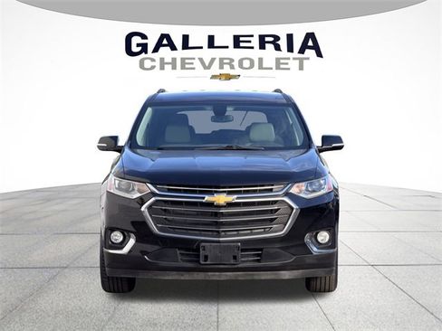 Used 2018 Chevrolet Traverse LT image 3