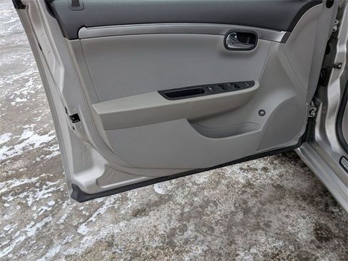 Used 2008 Saturn Aura XE image 13