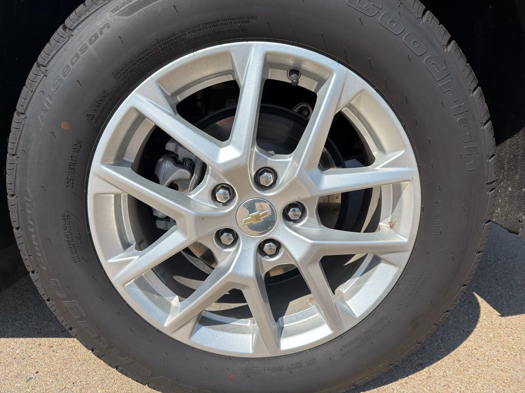 Used 2024 Chevrolet Equinox LT AWD/4WD image 25