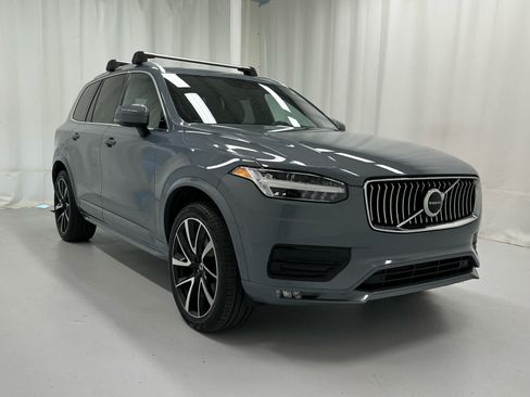Used 2020 Volvo XC90 T6 Momentum w/ Protection Package Premier AWD/4WD image 2