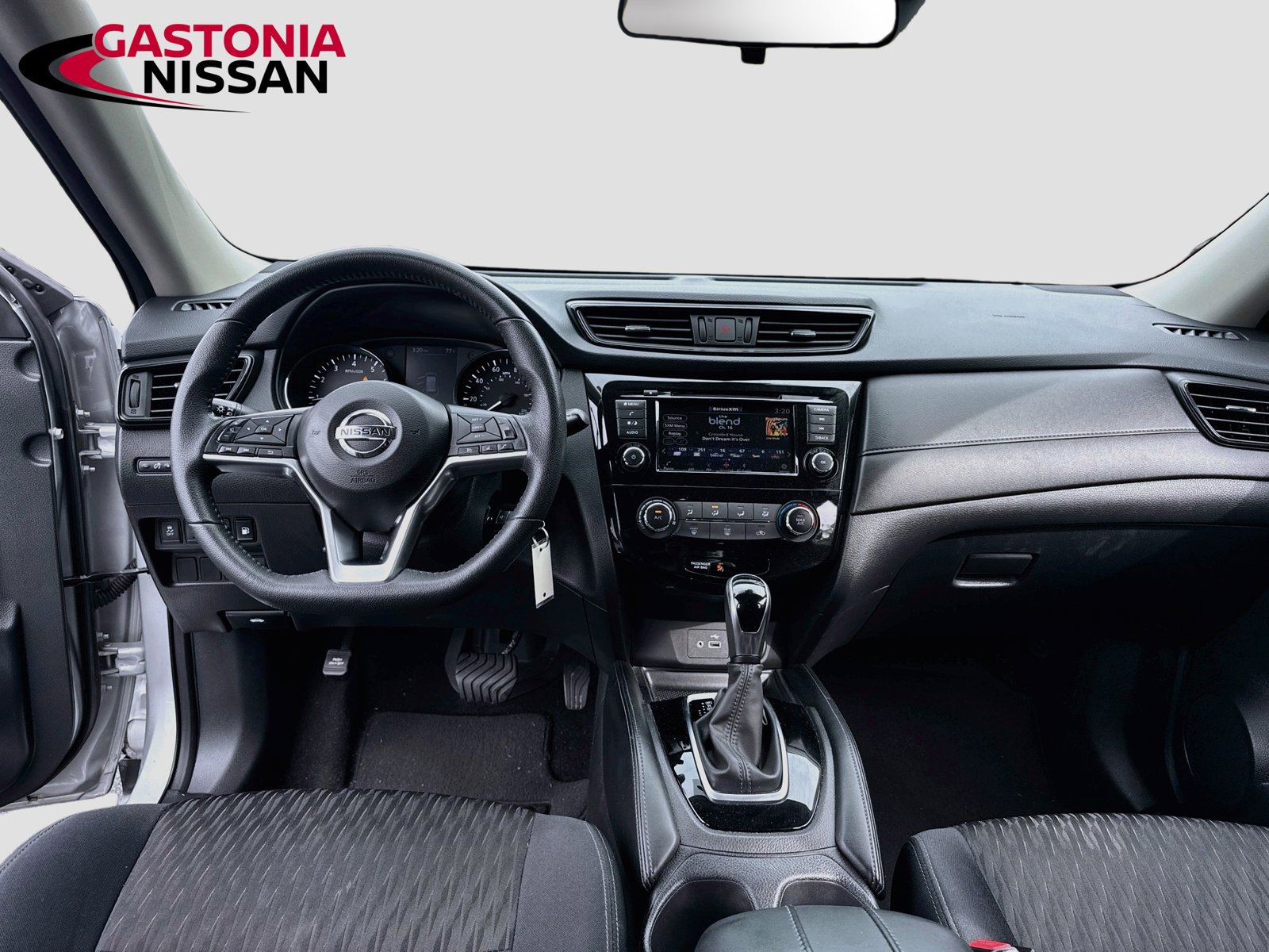 Used 2019 Nissan Rogue S w/ Special Edition Package FWD image 27
