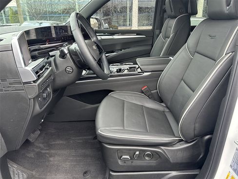 Certified 2025 Cadillac Escalade Sport w/ Touring Package image 9