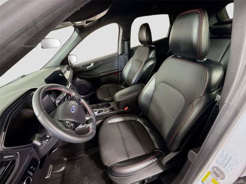 Used 2023 Ford Escape ST-Line w/ Tech Pack #1 AWD/4WD image 15