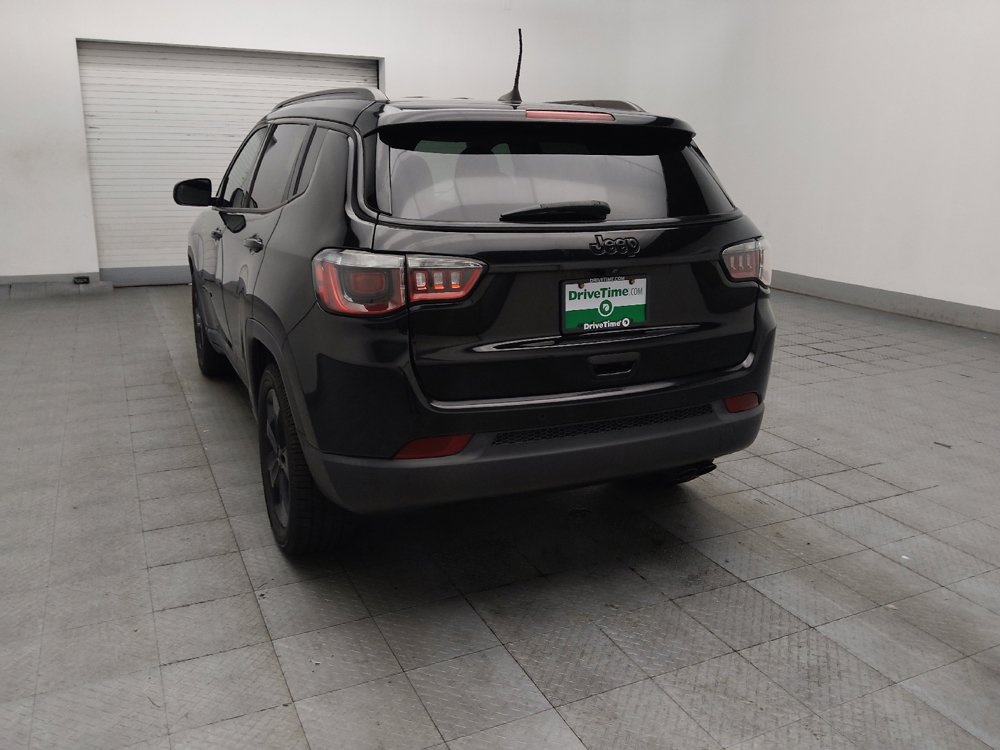 Used 2019 Jeep Compass Latitude FWD image 5