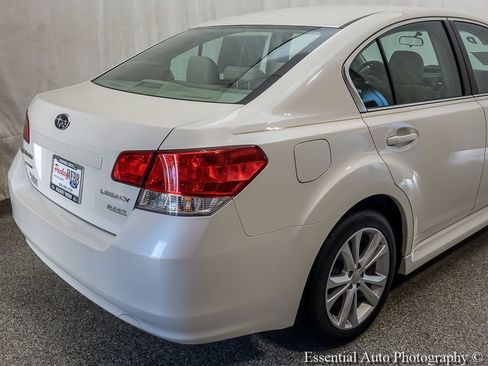Used 2013 Subaru Legacy 2.5i Premium w/ All-Weather Pkg AWD/4WD image 7