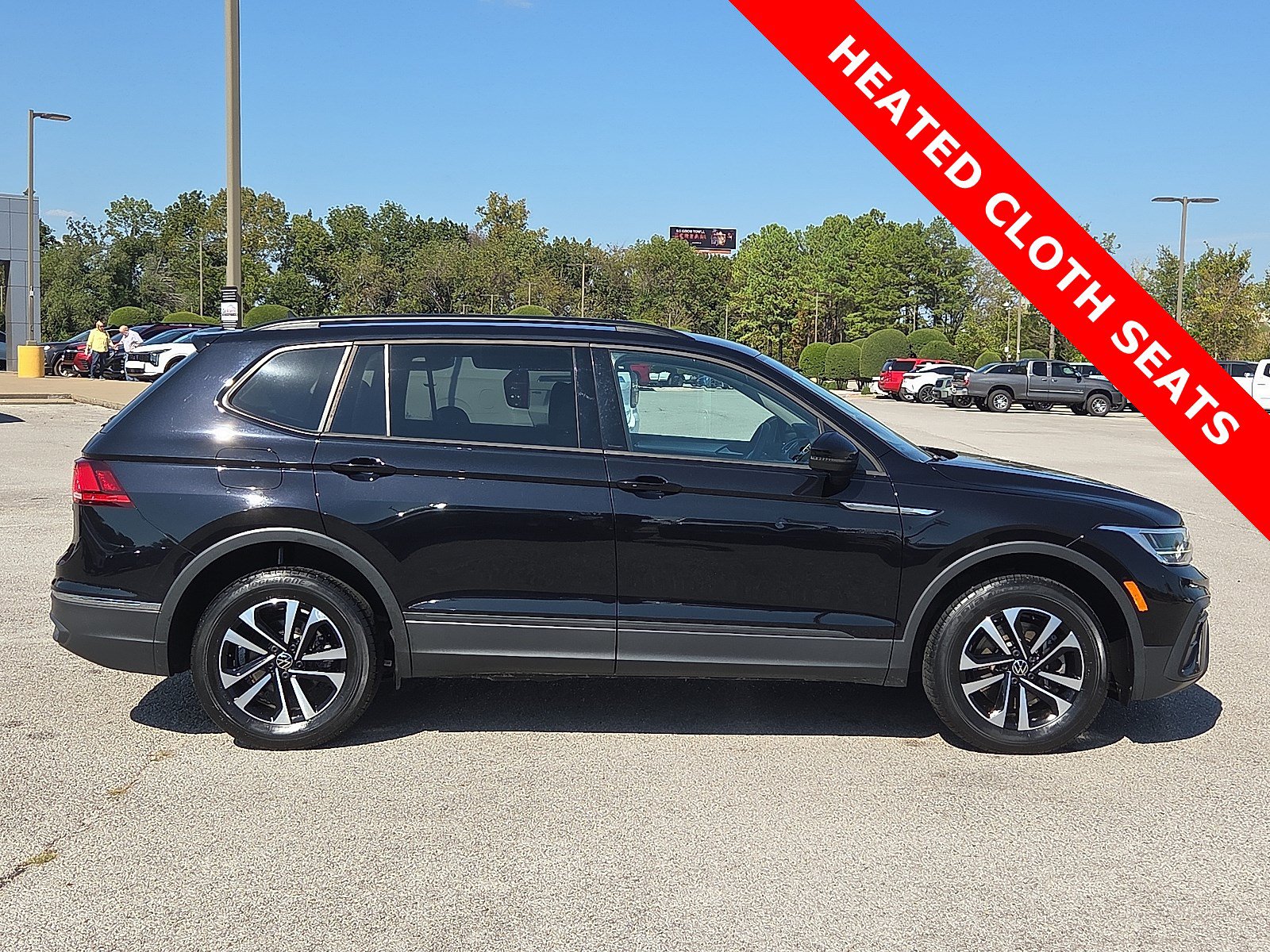 Used 2023 Volkswagen Tiguan S AWD/4WD image 6