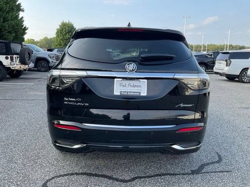 Used 2023 Buick Enclave Avenir w/ Avenir Technology Package FWD image 27