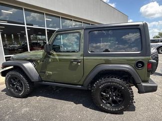 Used 2021 Jeep Wrangler Sport AWD/4WD video 2