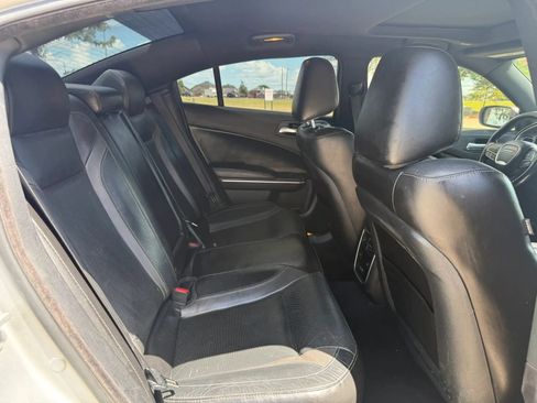 Used 2021 Dodge Charger SXT w/ Leather Interior Group RWD image 18