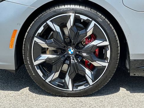 New 2026 BMW 550e xDrive AWD/4WD image 32
