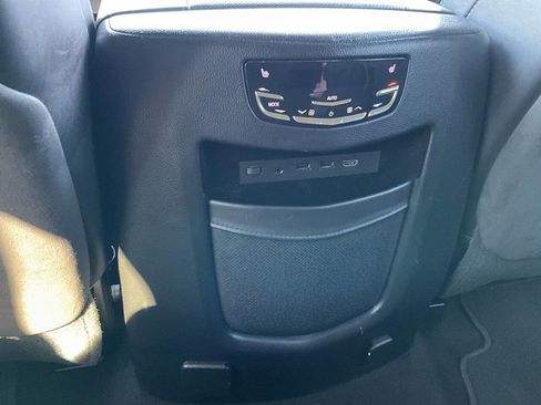 Used 2017 Cadillac Escalade ESV Platinum image 45