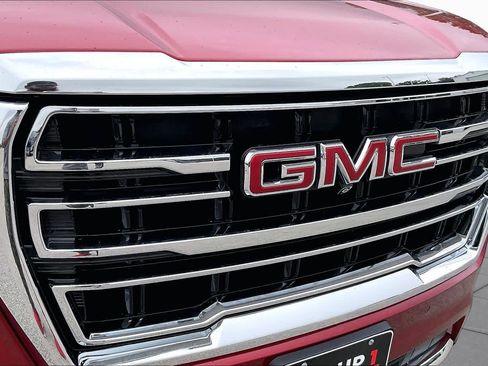 Certified 2024 GMC Yukon SLT w/ SLT Luxury Package RWD image 30