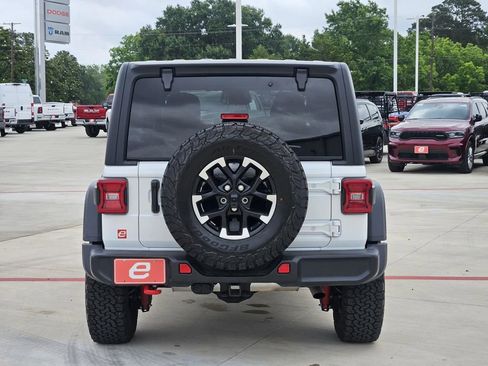 Used 2026 Jeep Wrangler Unlimited Rubicon AWD/4WD image 7