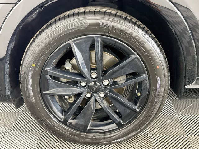 Used 2018 Audi Q3 2.0T Premium w/ Convenience Package FWD image 35