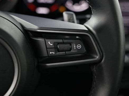 Certified 2022 Porsche 911 Carrera RWD image 34