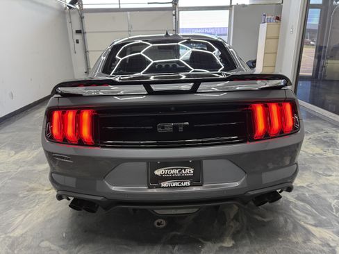 Used 2021 Ford Mustang GT RWD image 4