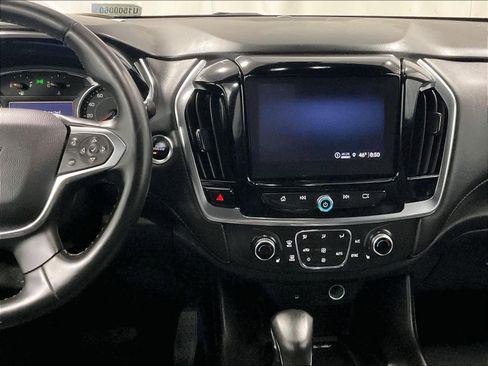 Used 2023 Chevrolet Traverse LT image 19