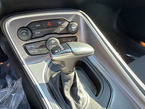 Used 2019 Dodge Challenger SXT image 26