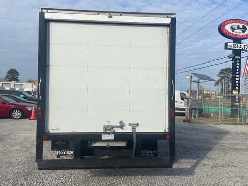 Used 2021 Ford E-350 and Econoline 350 Super Duty w/ Power Windows & Locks Group image 4