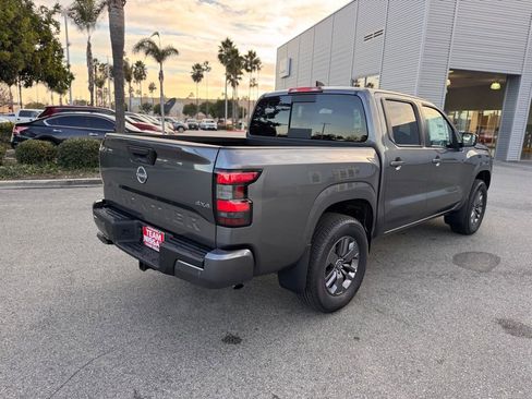 New 2026 Nissan Frontier SV image 7