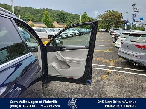 Certified 2023 Volkswagen Tiguan SE AWD/4WD image 40