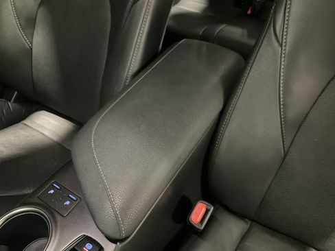 Used 2024 Toyota Camry XSE FWD image 21