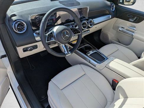 New 2026 Mercedes-Benz GLB 250 image 3