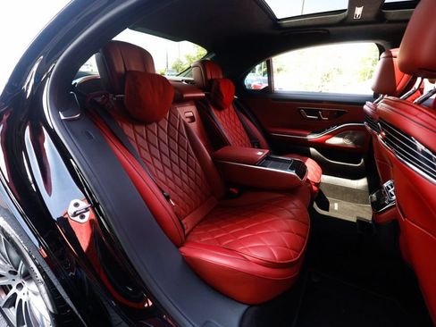 Used 2023 Mercedes-Benz S 580 4MATIC Sedan w/ AMG Line image 35