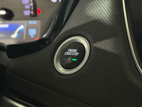 Used 2019 Cadillac XT5 FWD image 30