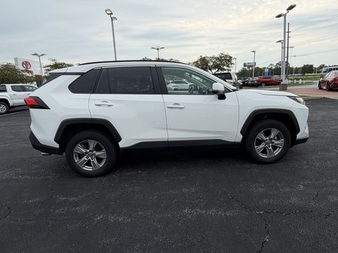 Used 2025 Toyota RAV4 XLE FWD image 13