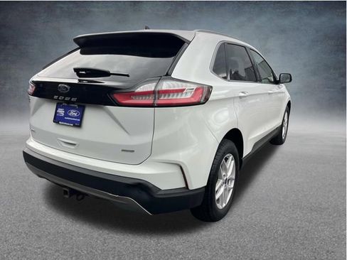 Used 2022 Ford Edge SEL w/ Convenience Package AWD/4WD image 3