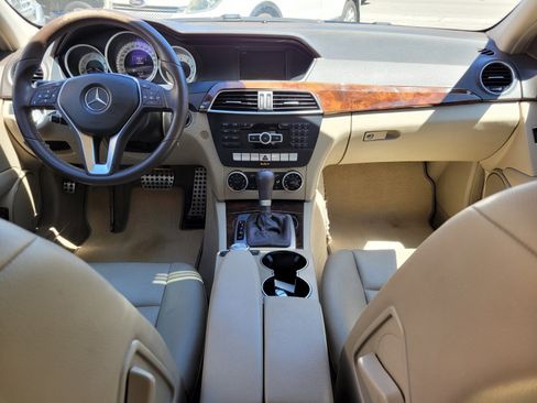 Used 2014 Mercedes-Benz C 250 Sedan image 7