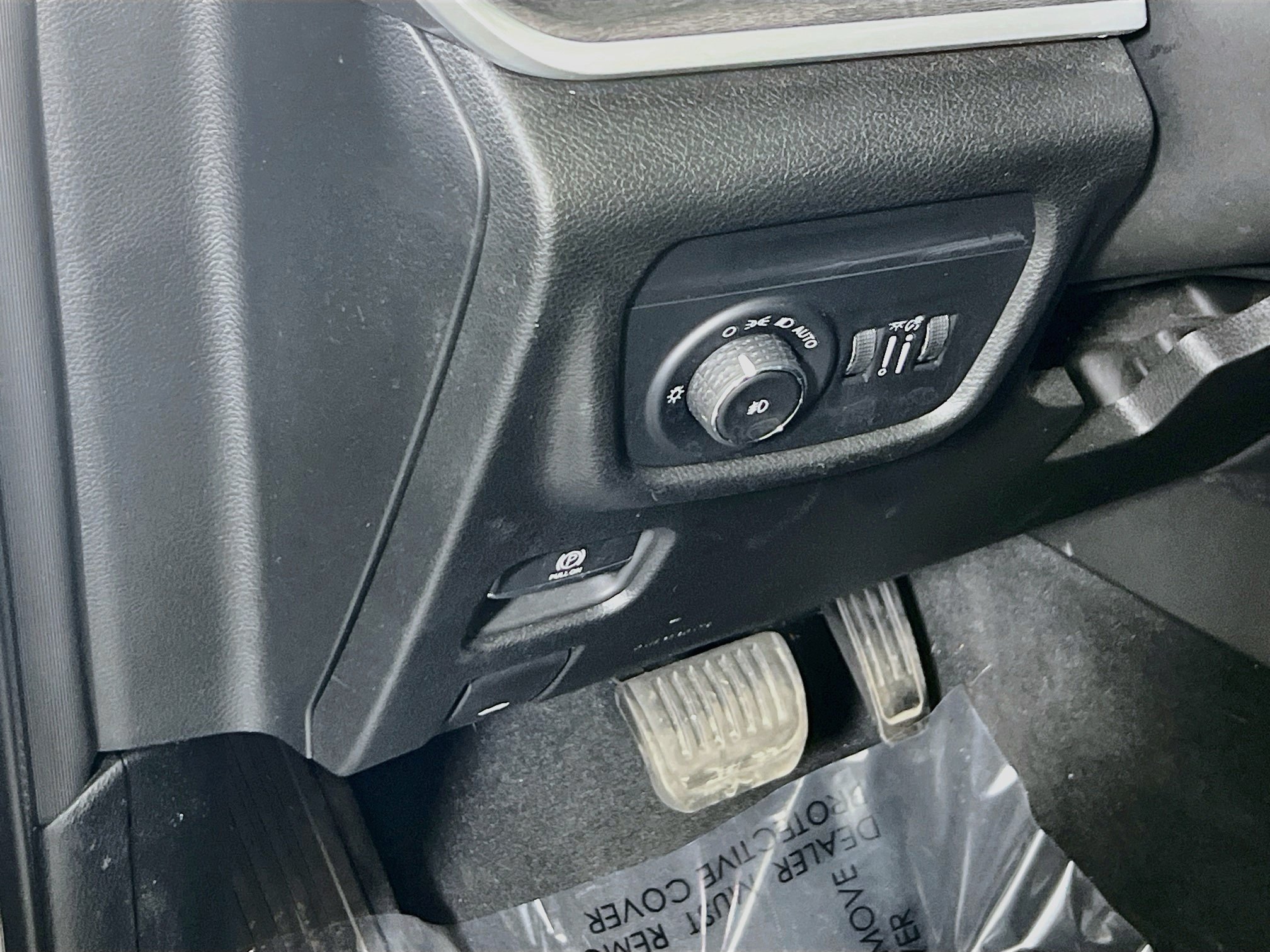 Used 2023 Jeep Grand Cherokee Limited AWD/4WD image 10