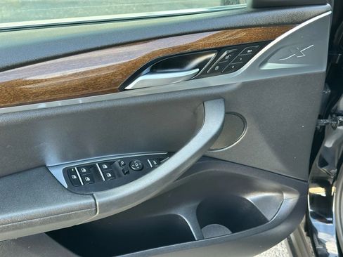 Used 2018 BMW X3 xDrive30i image 12