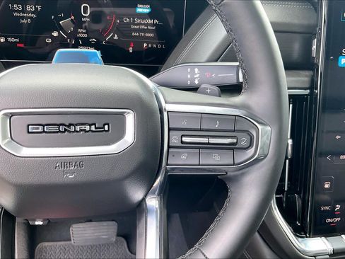 Used 2025 GMC Yukon XL Denali w/ Denali Reserve Package RWD image 24