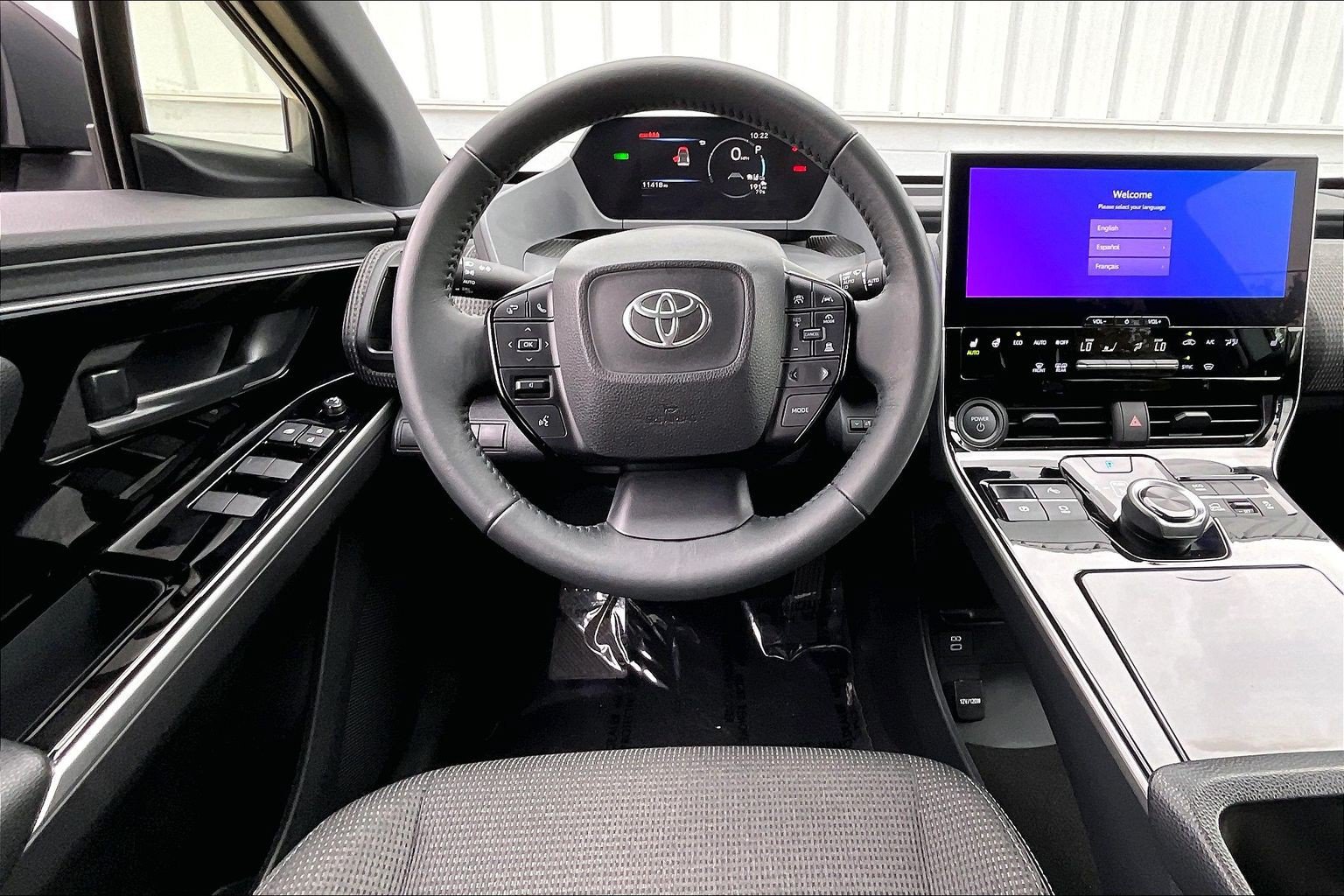 Used 2025 Toyota bZ4X AWD w/ Weather Package image 6