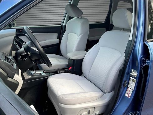 Used 2015 Subaru Forester 2.5i Premium w/ All-Weather Package AWD/4WD image 20