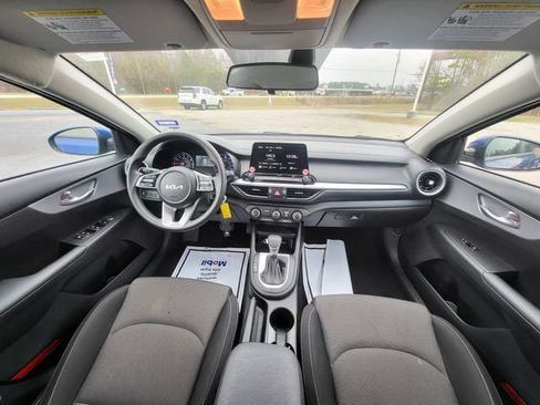 Used 2023 Kia Forte LXS image 14