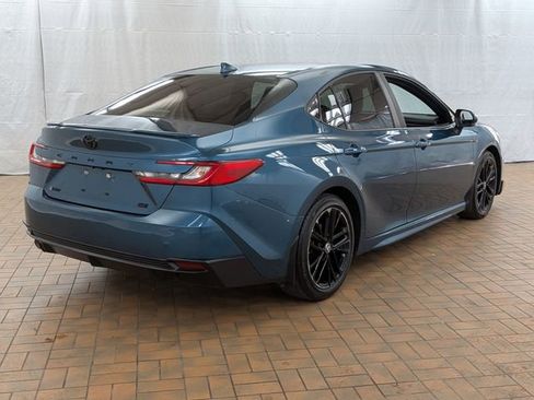 Used 2025 Toyota Camry SE FWD image 7