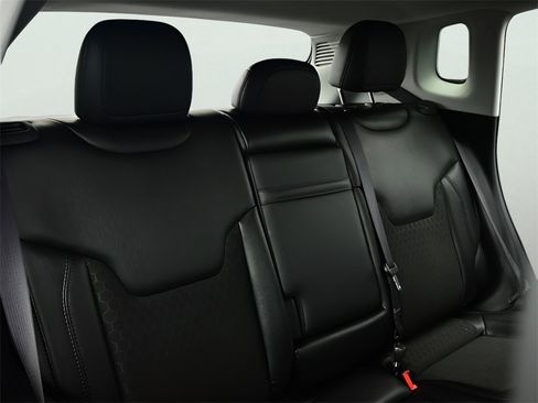 Used 2020 Jeep Compass Latitude image 7