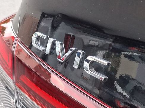 Used 2025 Honda Civic Sport image 30