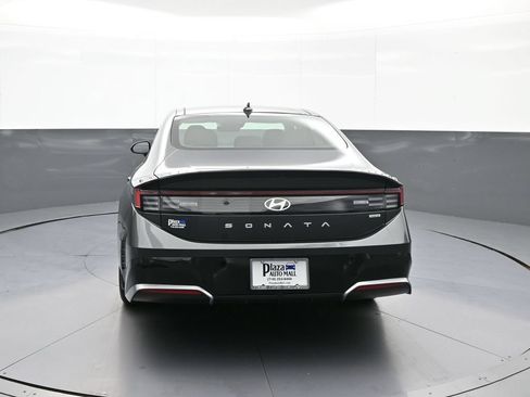 Used 2026 Hyundai Sonata SEL FWD image 7