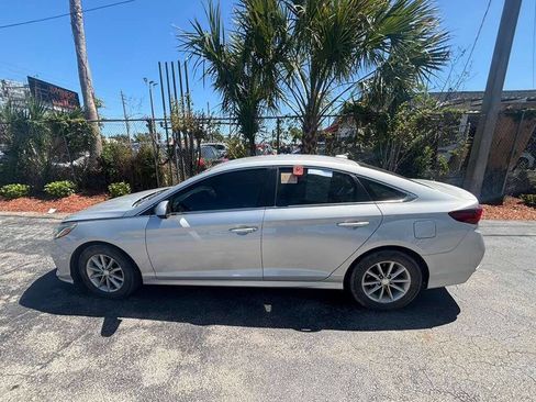 Used 2019 Hyundai Sonata SE image 4